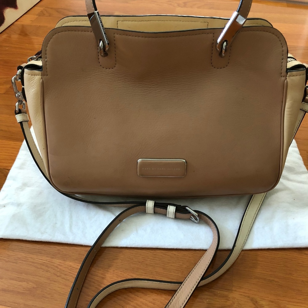 Marc by Marc Jacobs nude handbag purse